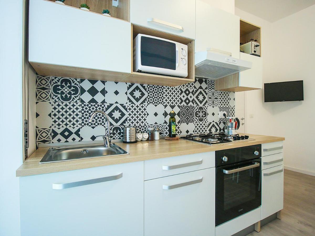 Chilometrozero Luxury Apartment เนเปิลส์ ภายนอก รูปภาพ