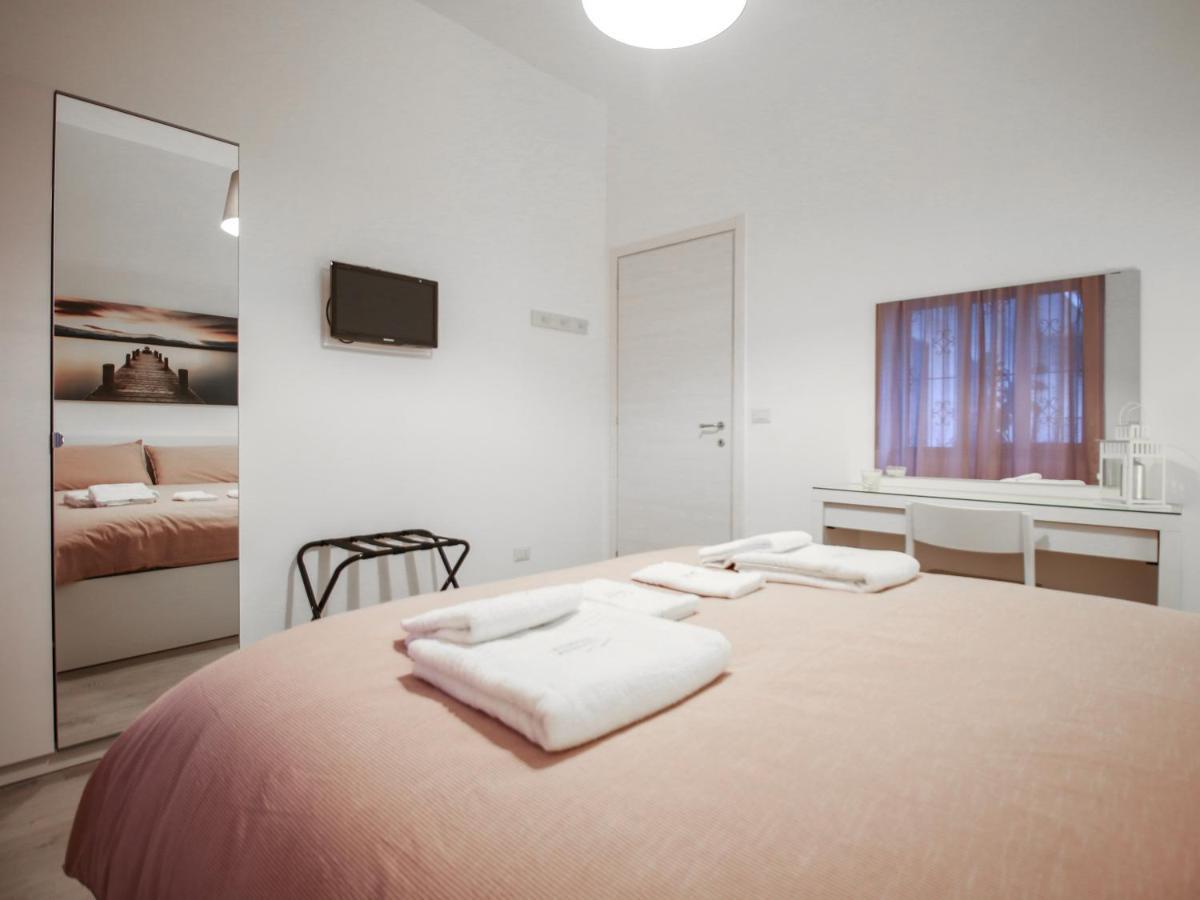Chilometrozero Luxury Apartment เนเปิลส์ ภายนอก รูปภาพ