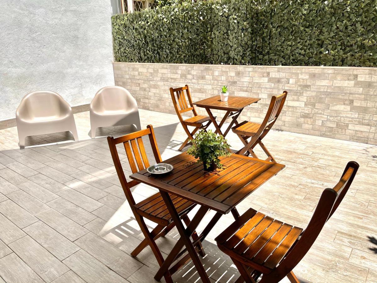 Chilometrozero Luxury Apartment เนเปิลส์ ภายนอก รูปภาพ