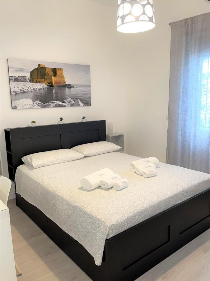 Chilometrozero Luxury Apartment เนเปิลส์ ภายนอก รูปภาพ