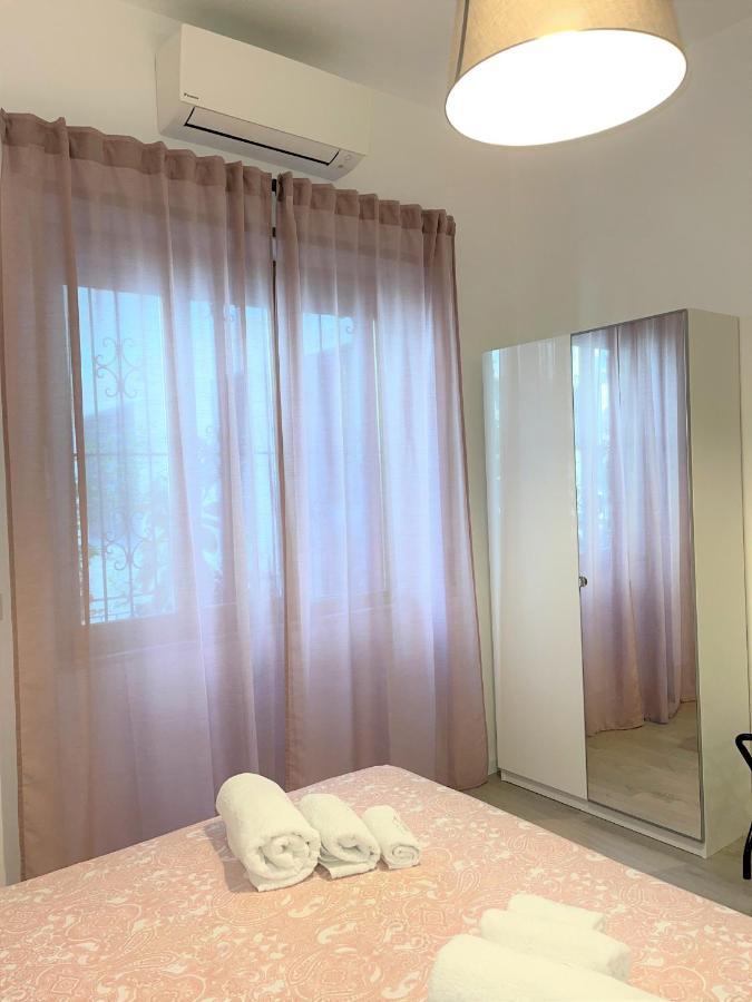 Chilometrozero Luxury Apartment เนเปิลส์ ภายนอก รูปภาพ
